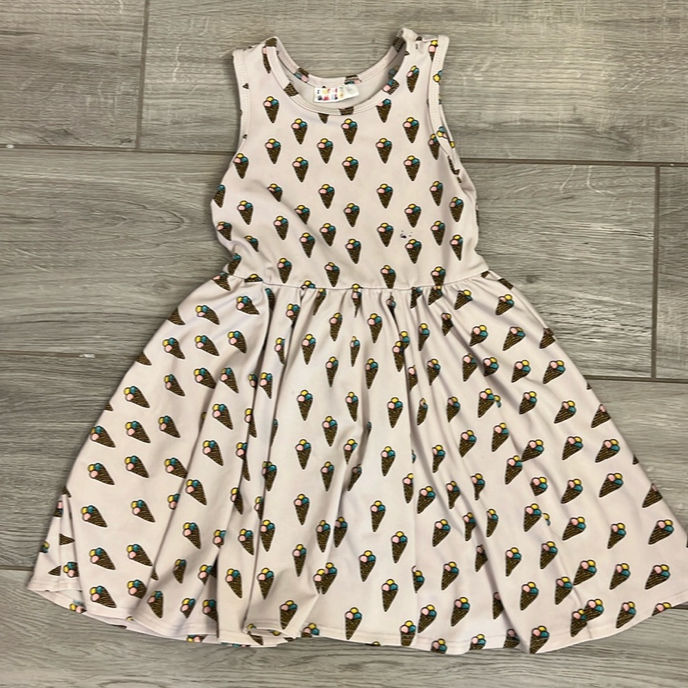 Dot dot smile dress